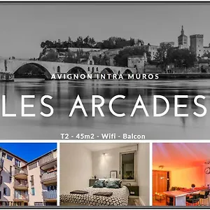 https://modern-appartment-intra-muros-of-avignon-balcony-45m2.aixenprovencehotels.org